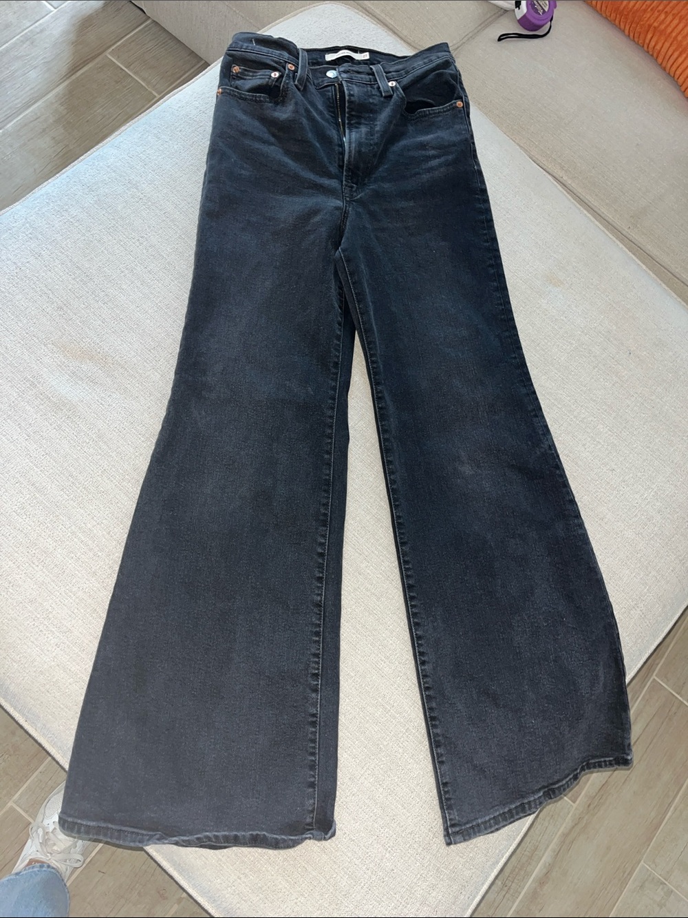 Levi’s Ribcage Bell High Waisted Jeans